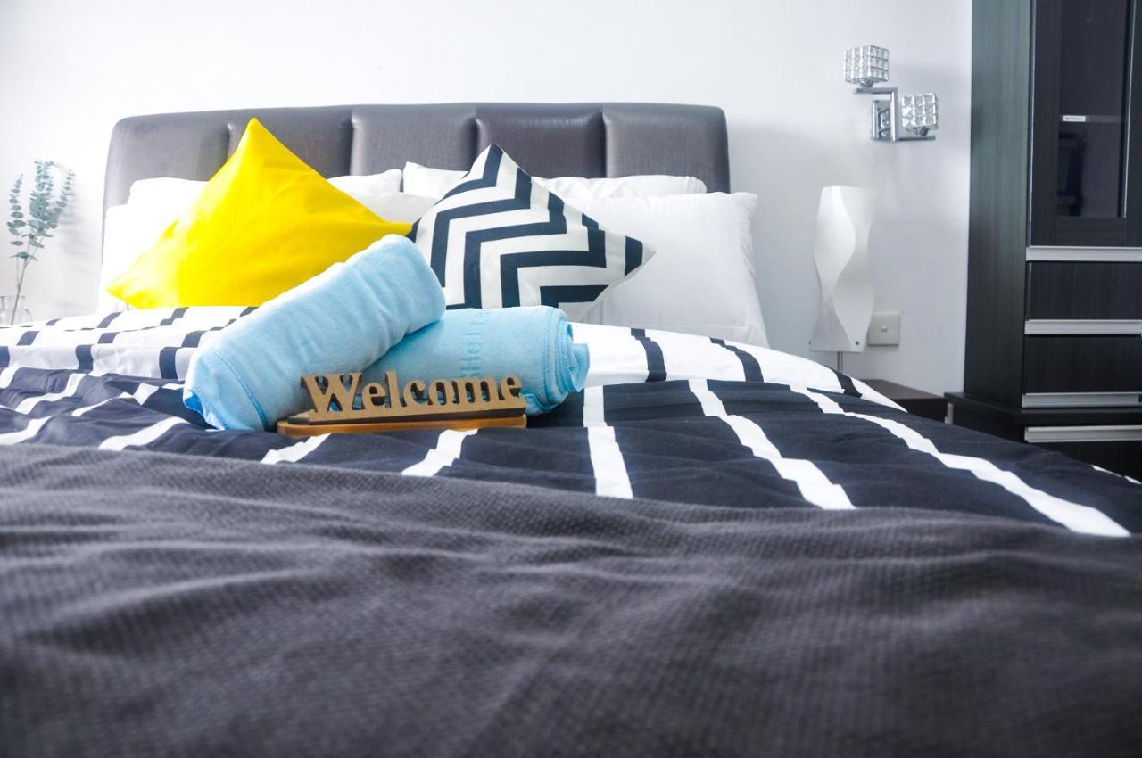 1 Bedroom Apartment, Melaka Cbd Town Center- Hosted By Private Locals Resident, Balcony With City Skyline View Or Seaview, Opposite Malls, Tv Box, 5 Minutes To Jonker Street, Malacca Ngoại thất bức ảnh