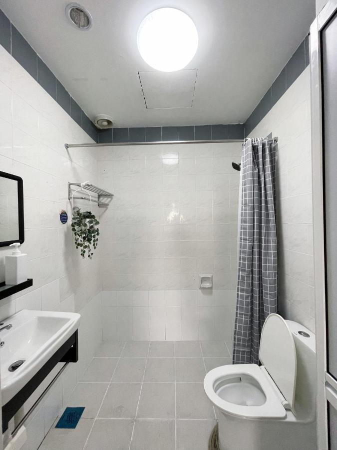 1 Bedroom Apartment, Melaka Cbd Town Center- Hosted By Private Locals Resident, Balcony With City Skyline View Or Seaview, Opposite Malls, Tv Box, 5 Minutes To Jonker Street, Malacca Ngoại thất bức ảnh