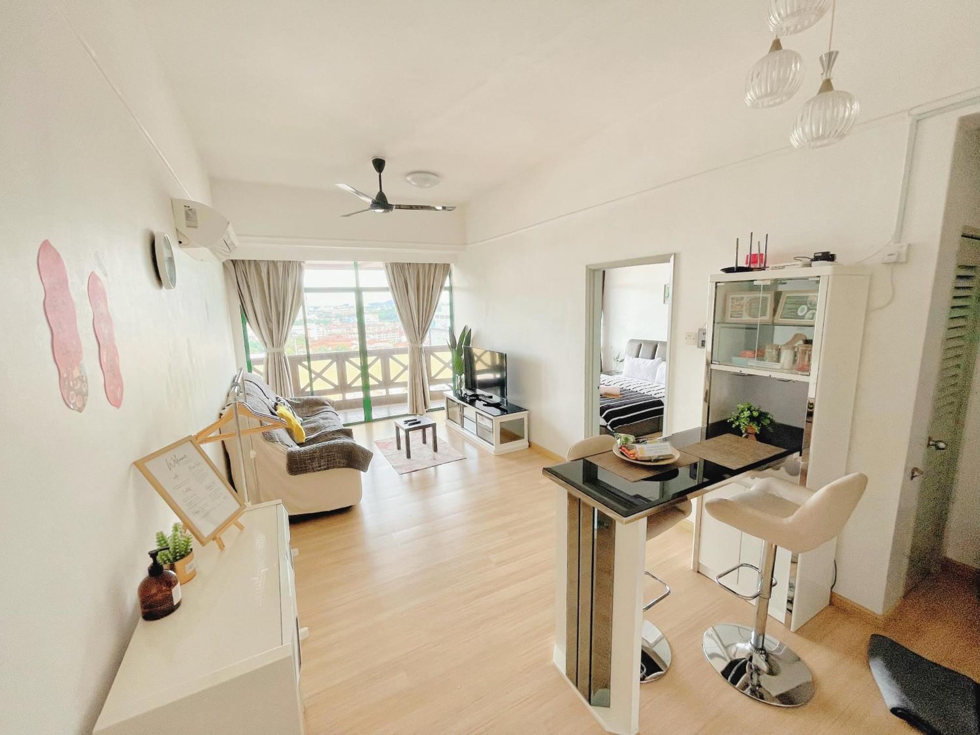 1 Bedroom Apartment, Melaka Cbd Town Center- Hosted By Private Locals Resident, Balcony With City Skyline View Or Seaview, Opposite Malls, Tv Box, 5 Minutes To Jonker Street, Malacca Ngoại thất bức ảnh