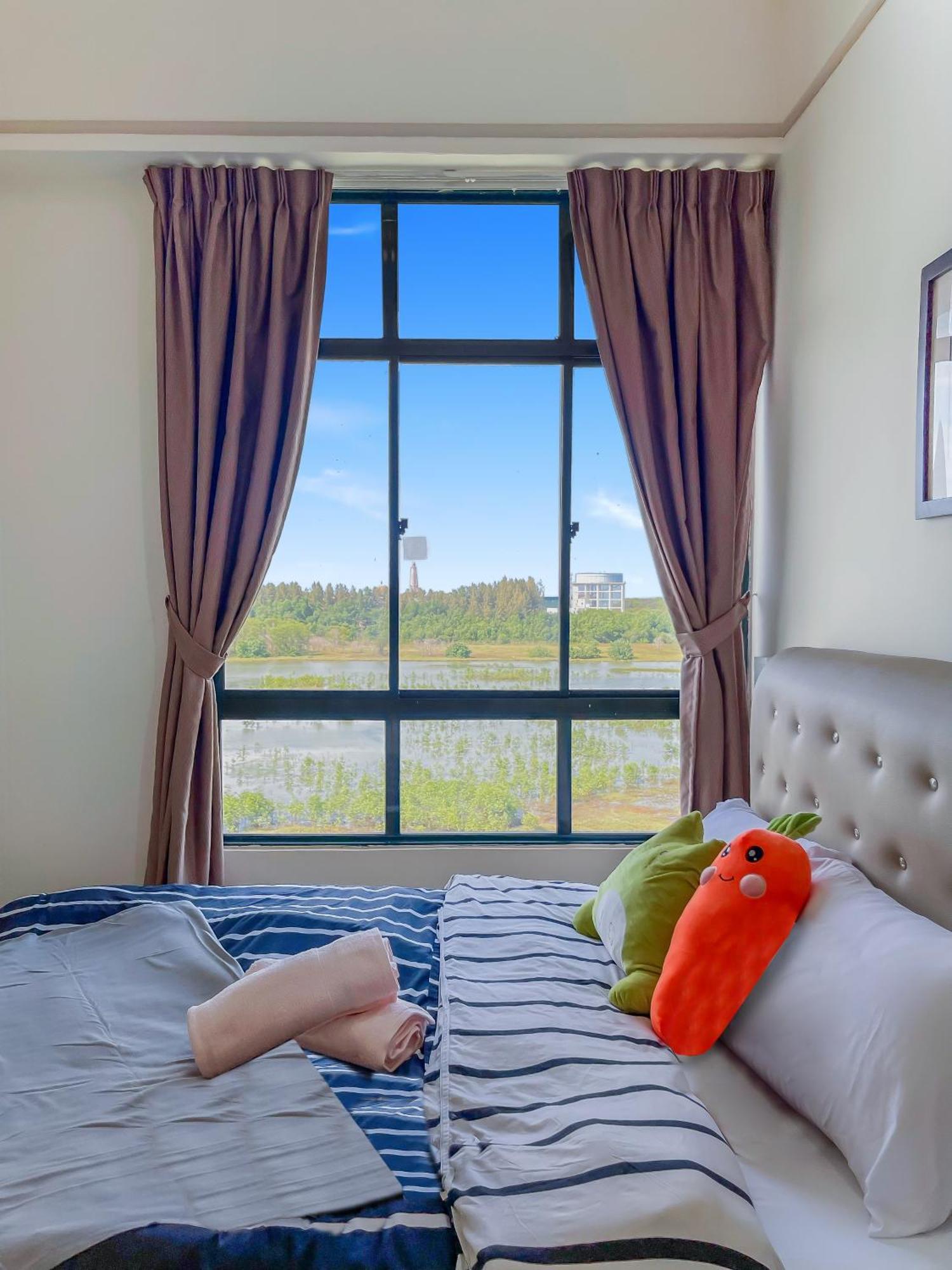1 Bedroom Apartment, Melaka Cbd Town Center- Hosted By Private Locals Resident, Balcony With City Skyline View Or Seaview, Opposite Malls, Tv Box, 5 Minutes To Jonker Street, Malacca Ngoại thất bức ảnh